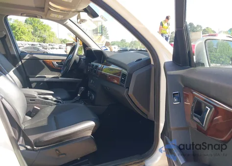 2010 Mercedes-Benz Glk 350 z USA, uszkodzony, nr VIN WDCGG5GB9AF449457